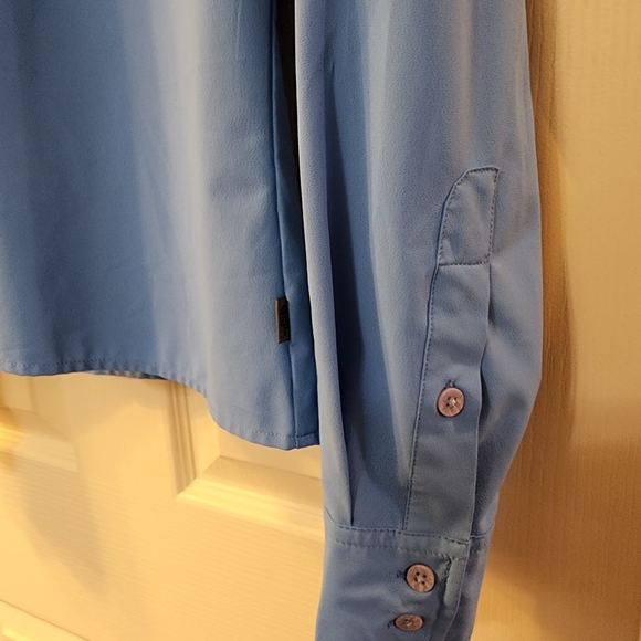 The North Face button down top - women's M - Picture 3 of 14